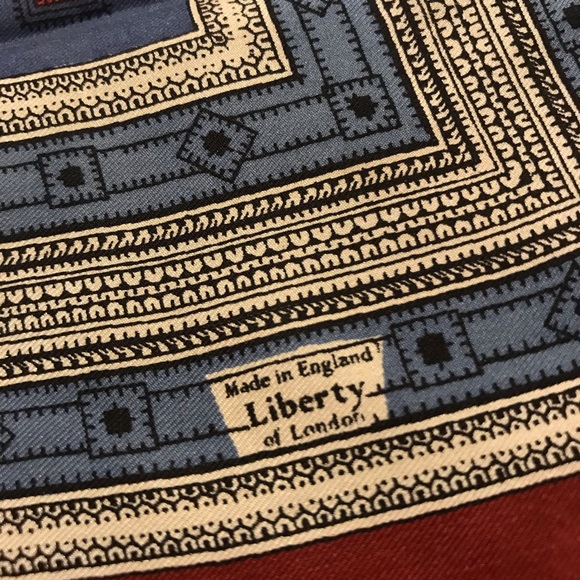 Liberty of London - Vintage Silk Scarf - Picture 4 of 5